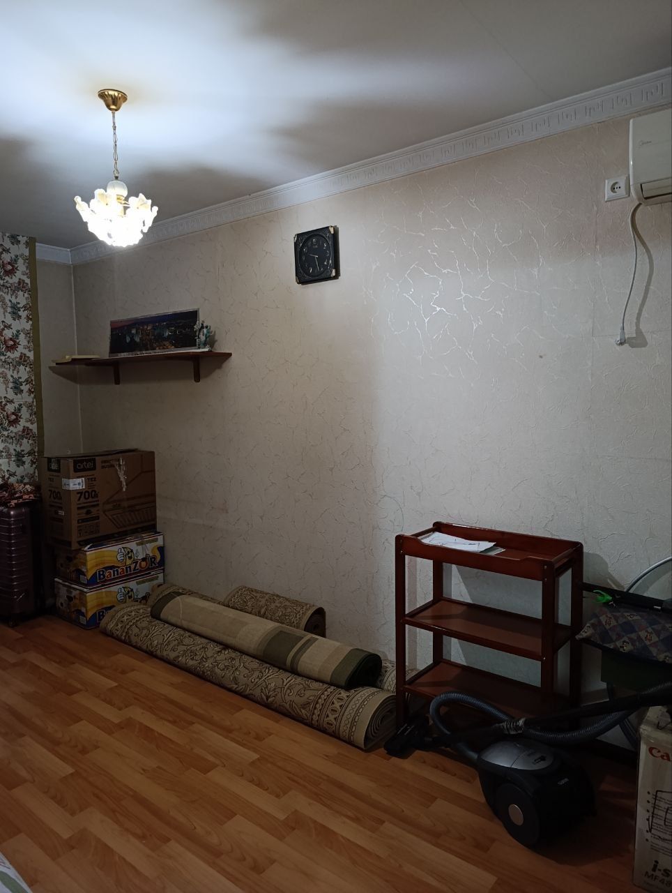 Продажа Чиланзар 5  квартал Балкон 2х6 3/2/4