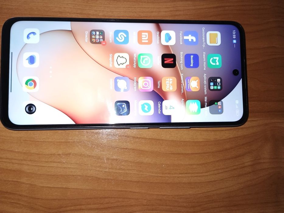 Vând Xiaomi hyperOS (redmi 13)