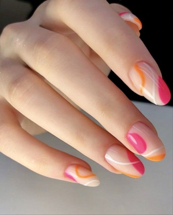 Маникюр,педикюр, наращивание ногтей.  Центр