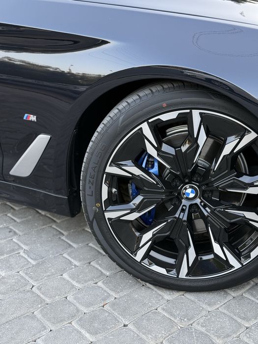 BMW G30 520i holati tinu toza moshina