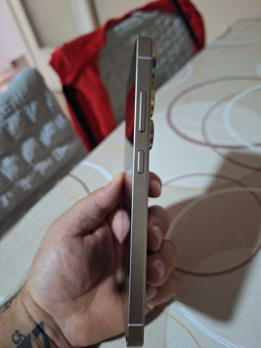 Продавам Samsung S25 Ultra 256