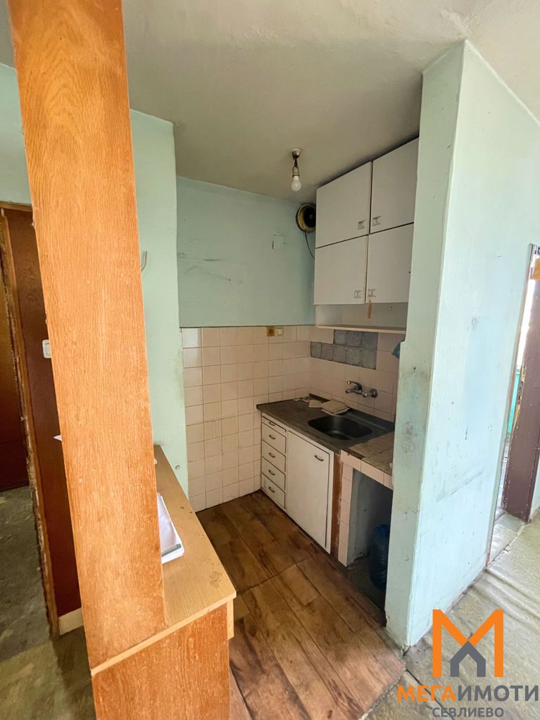 Продава се Тристаен апартамент в Севлиево - 62 кв.м за 551 €/кв.м - Снимка #2