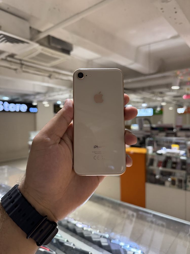 Iphone 8 128gb….