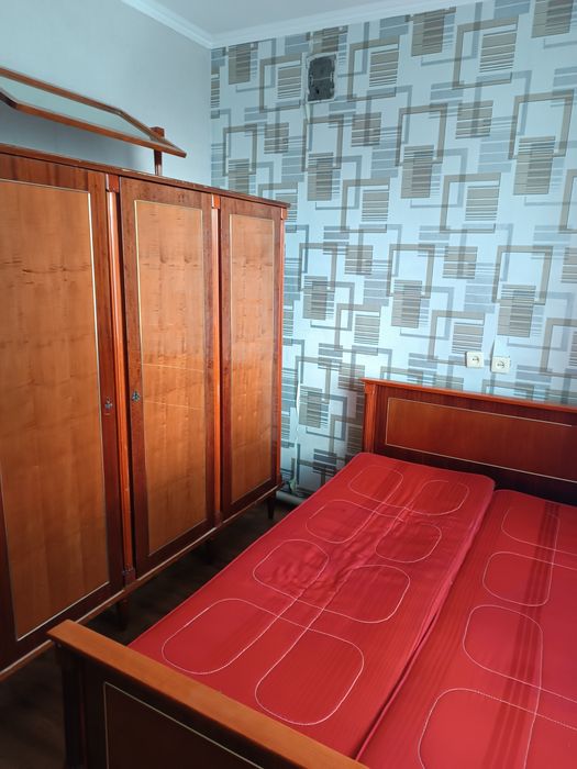 Продам Румынский спальный гарнитур