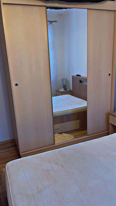 Set dormitor pat ,sifonier ,2 noptiere