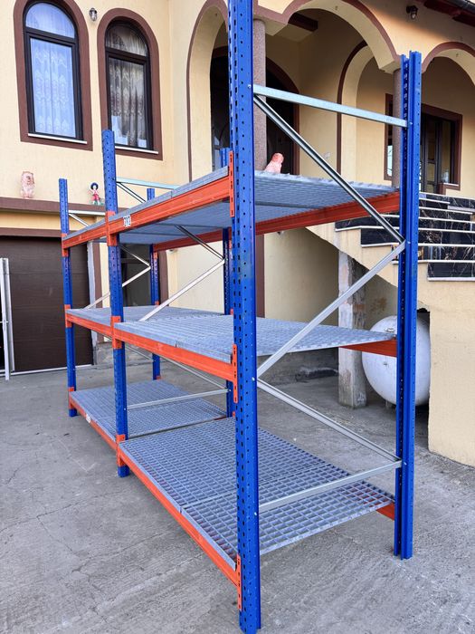 Rafturi metalice