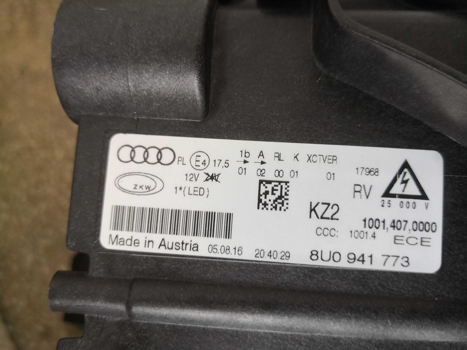Фар Audi Q3 FULL LED ляв/Фар Ауди Кю3/Фар Audi Q3 Оригинален