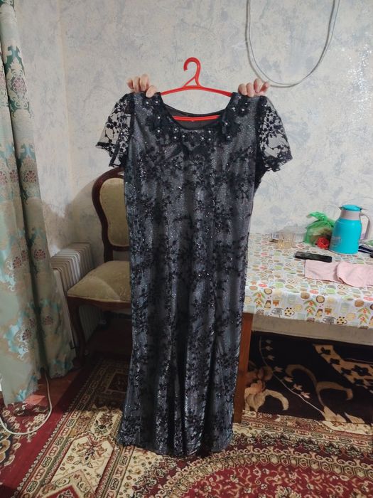 Vijerniy kuylak pasti rosa chiroyli turadi kiyilmagan yangi 50-52i