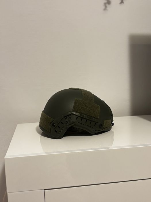 Vand casca de kevlar