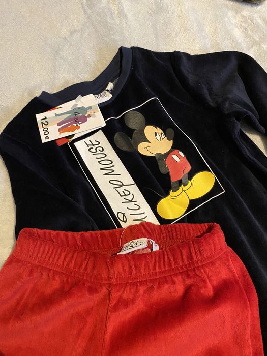 Pijama noua Mickey 4Y
