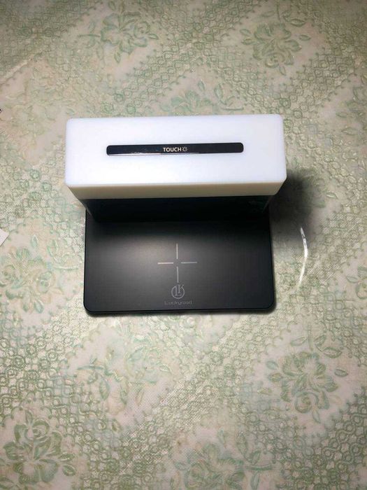 Беспроводная зарядка  Night light