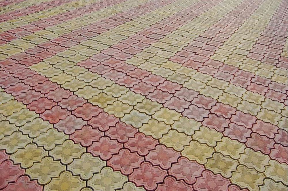 Fabrica de pavaje, pavele, borduri pentru gradina. Montaj, transport