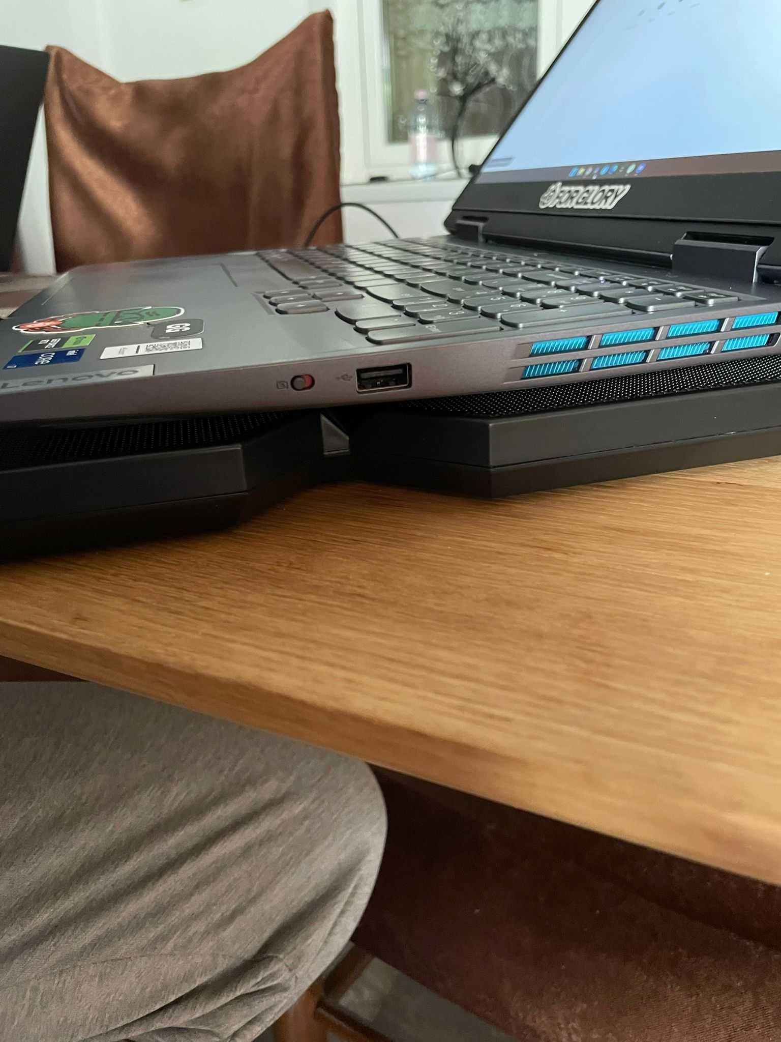 Laptop Lenovo Gaming 15.6'' LOQ 15IRH + Accesorii ( Casti + Mouse )