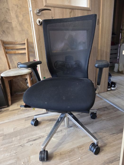 Ергономичен стол за комлютър Sidiz