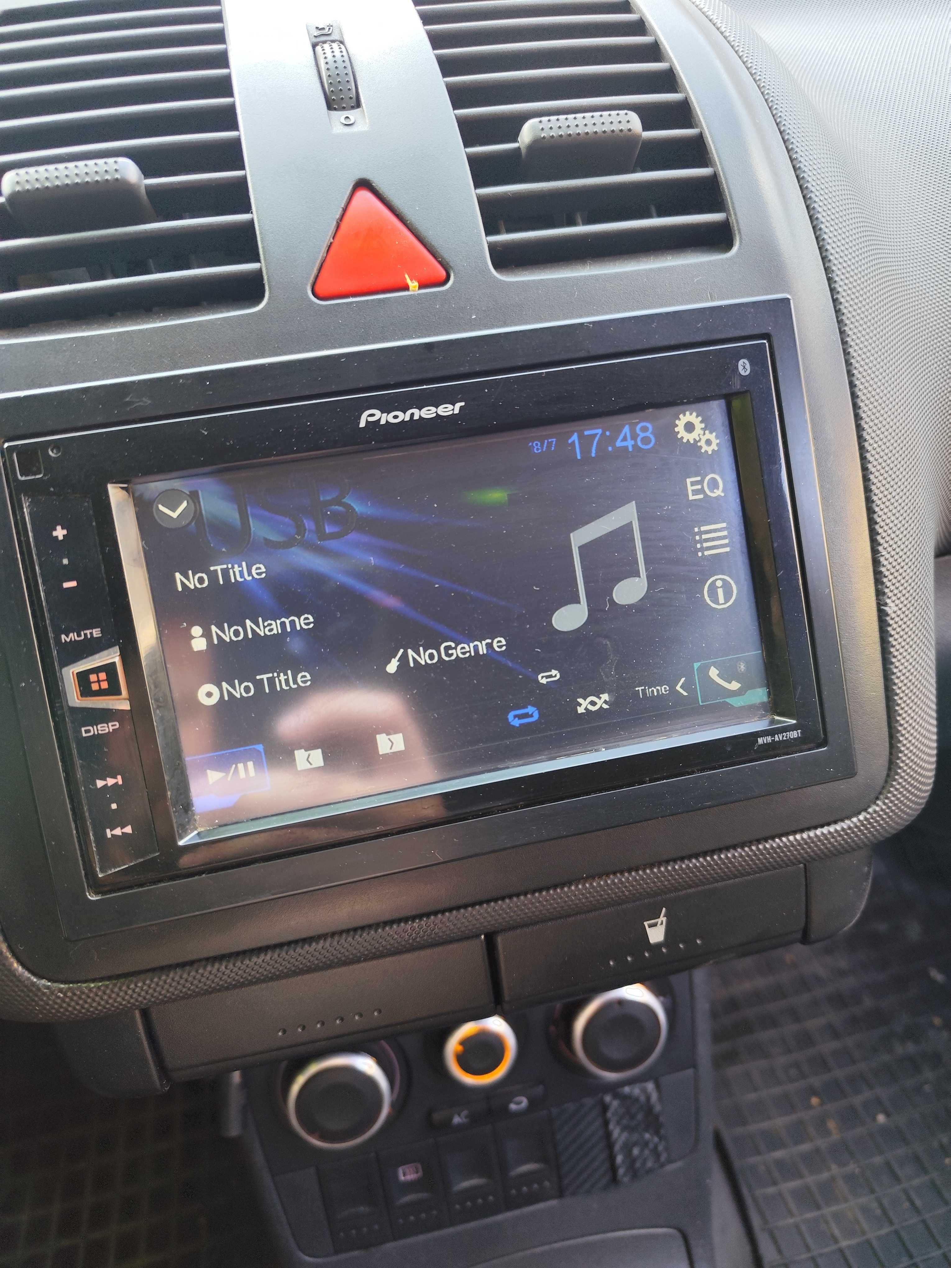 Мултимедия Pioneer MVH-AV270BT