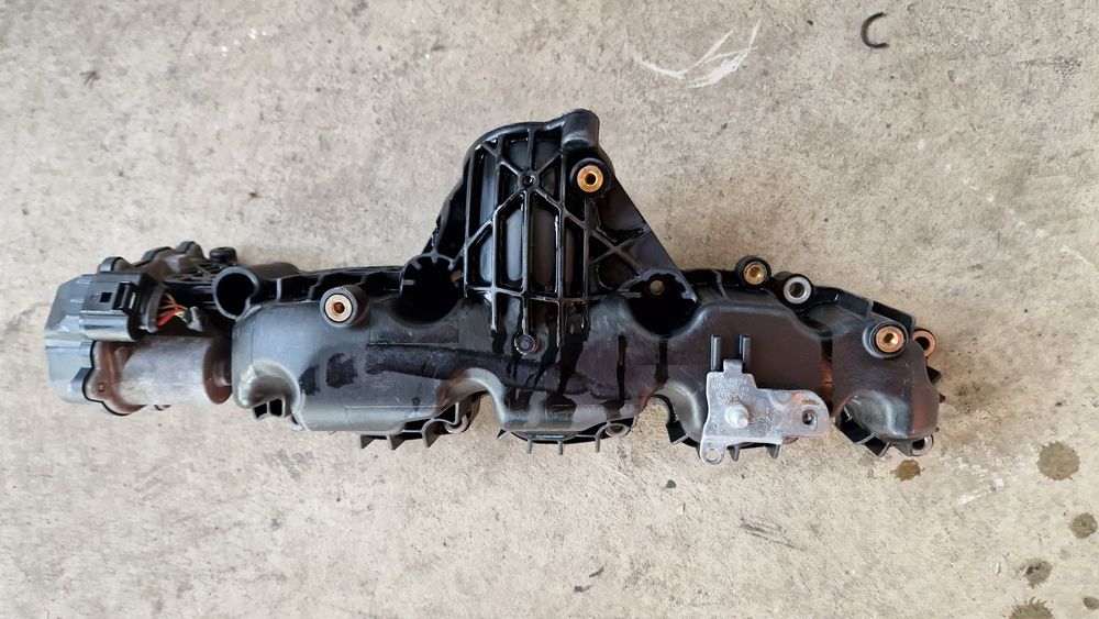 Galerie admisie cu clapete / motoras 03L129096 Vw 2.0tdi CBAB, CBAA, C