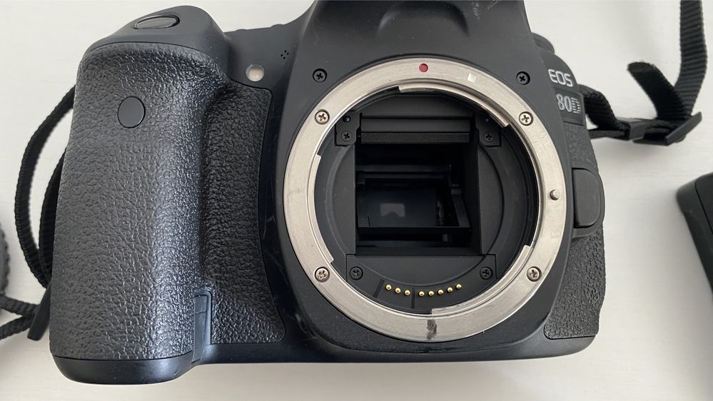 Canon 80d в отличном состоянии.