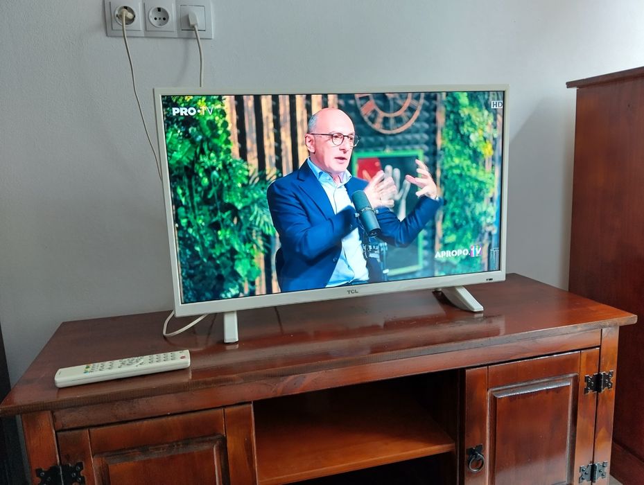 Televizor LED TLC