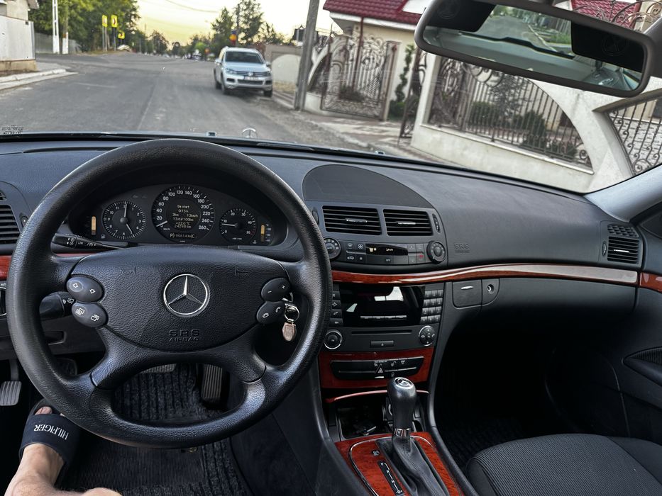 Mercedes E class 280  FUNERAR !! 2008 !! 5 locuri !!