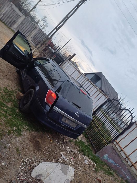 Vand sau dezmembrez motor desel  nr de tel