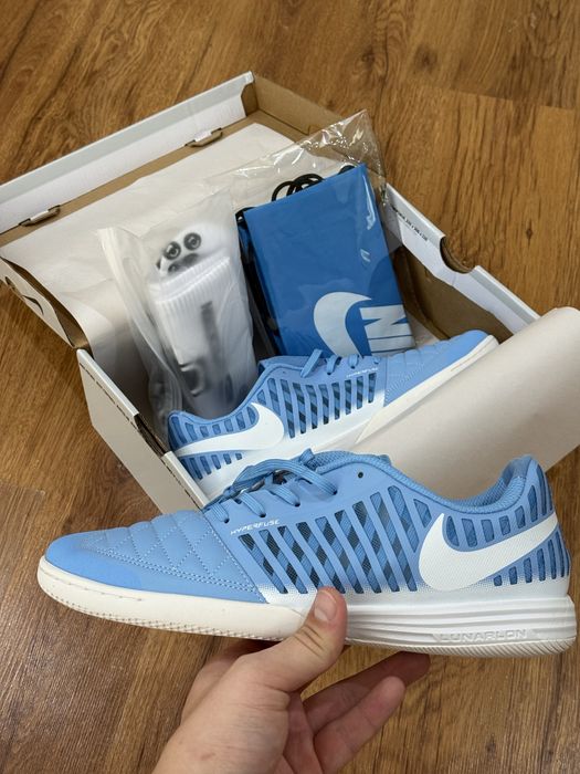 Футзалки Nike Lunar Gato