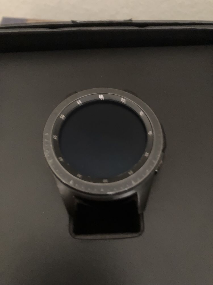 Смарт часовник Galaxy watch gear s3 42mm case 20mm band с ПОВРЕДА