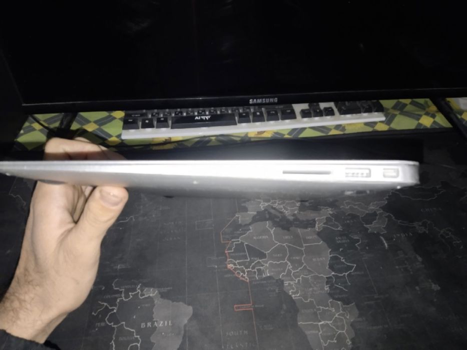 Macbook air sotiladi. (Karobka dokument)