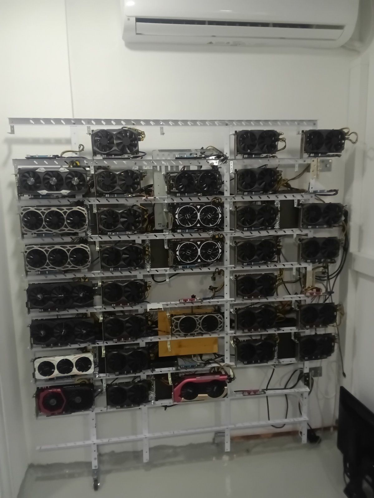 Видеокарти GTX 1080 TI