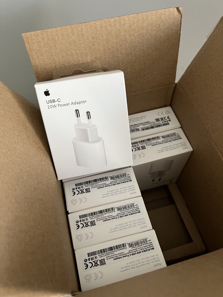 Оригинално зарядно Iphone 20W ; USB-C Power Adaptor 13pro/13pro max