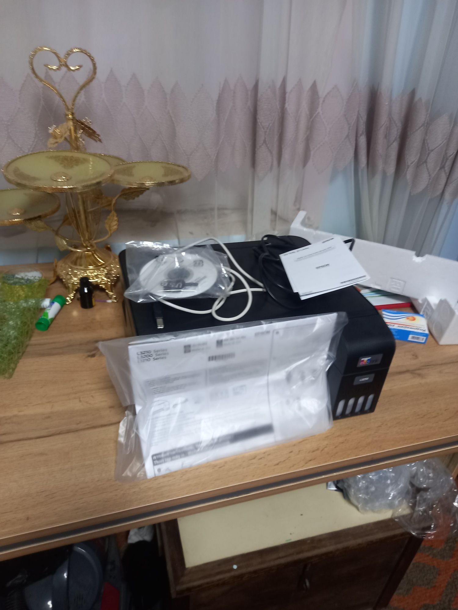 Принтер EPSON  сотилади почти янгиде коп ишлатилмади