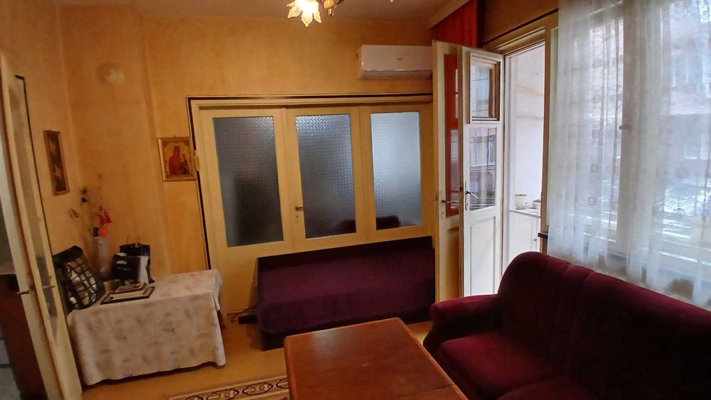 Продавам апартамент