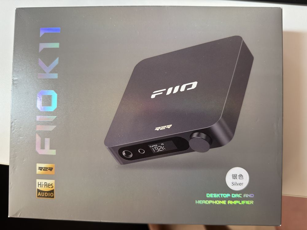 Fiio K11 R2R DAC и слушалков усилвател