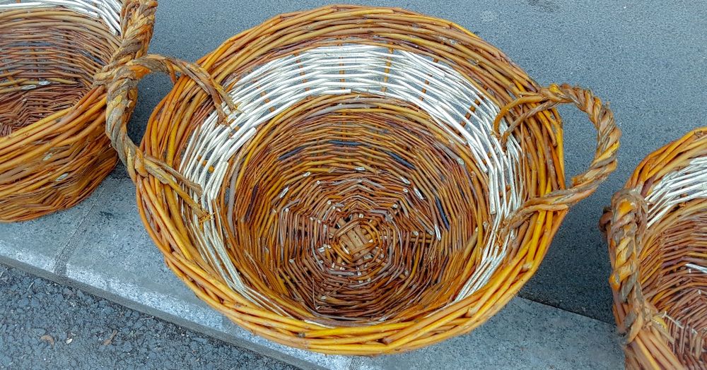 Tarna/Cos din rachita/nuiele create manual