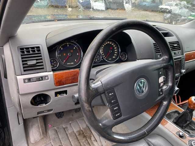 Dezmembram VW Touareg  2005 2.5 TDI 174 hp motor BAC cutie 6 tr FEA