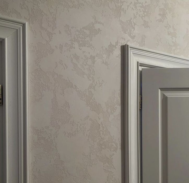 Декоративная штукатурка обои покраска шелк  леонардо бетон ламинат