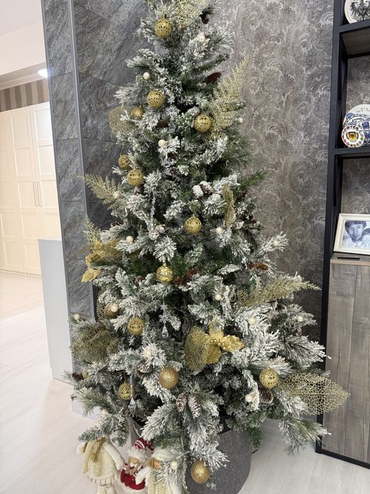 Продам шикарную ёлку