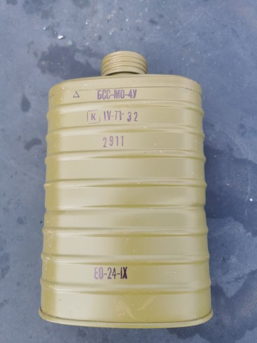 Противогази неизползвани