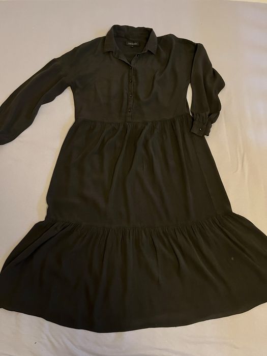 Rochie neagra , tripluvoal , peste genunchi , S