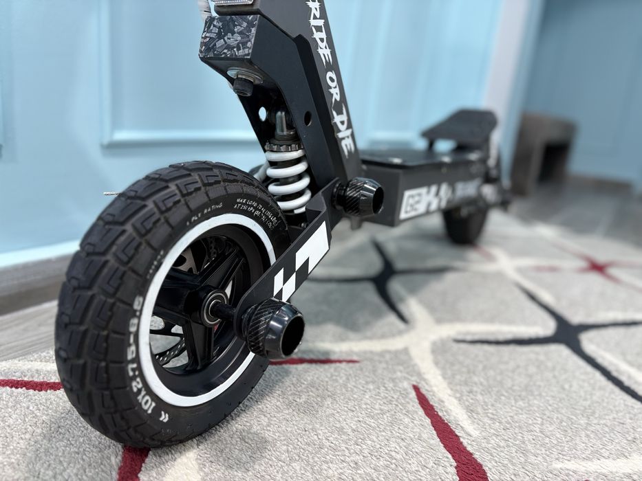 Trotineta kukirin g2