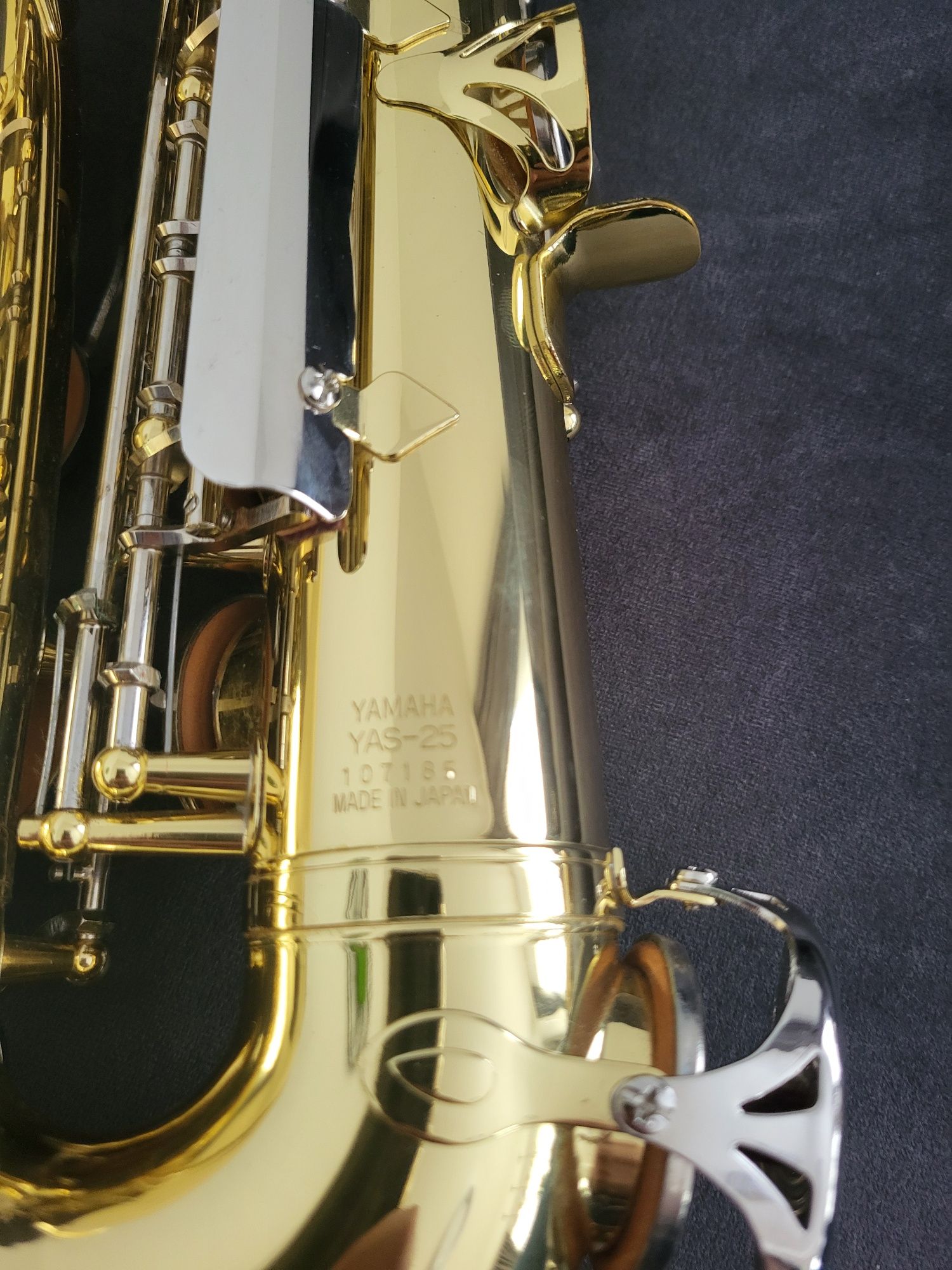 Saxofon yamaha yas 25