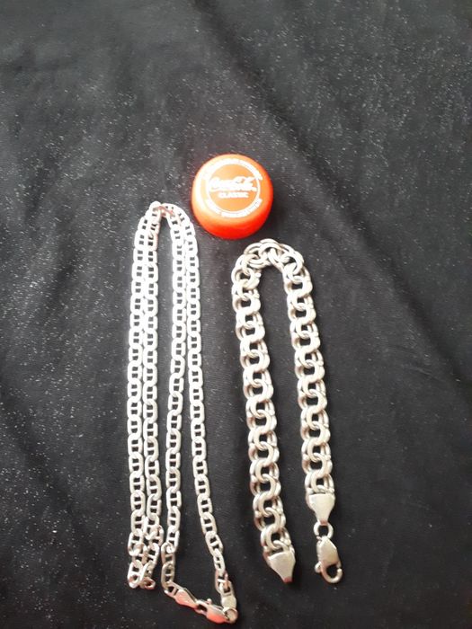 Продаю серебрянную цепочку