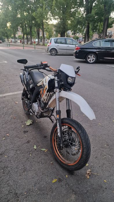 Vând bashan BS125GY-6I supermoto a1