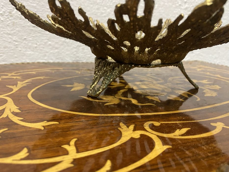 Еврейска фруктиера от масивен месинг