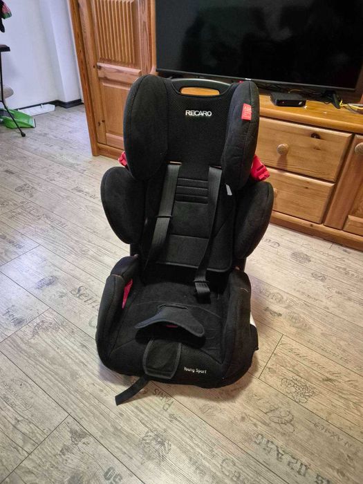 Столче за автомобил RecaroYoung Sport