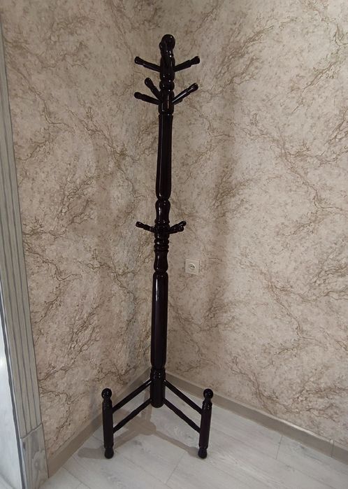 Продается вешалка