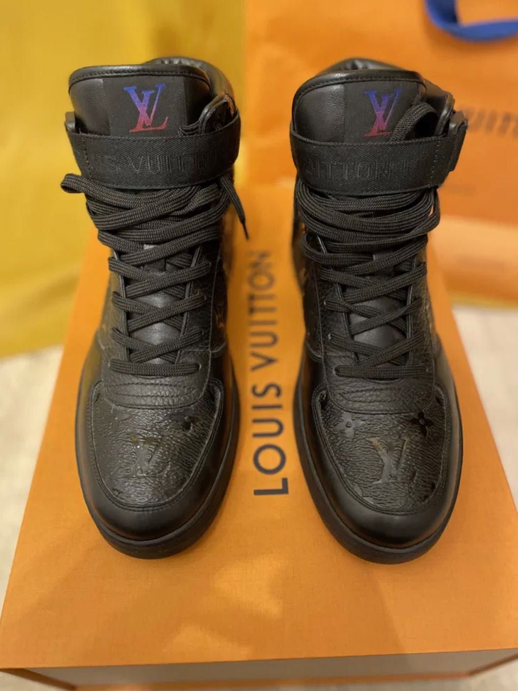 Louis vuitton Rivol sneakers