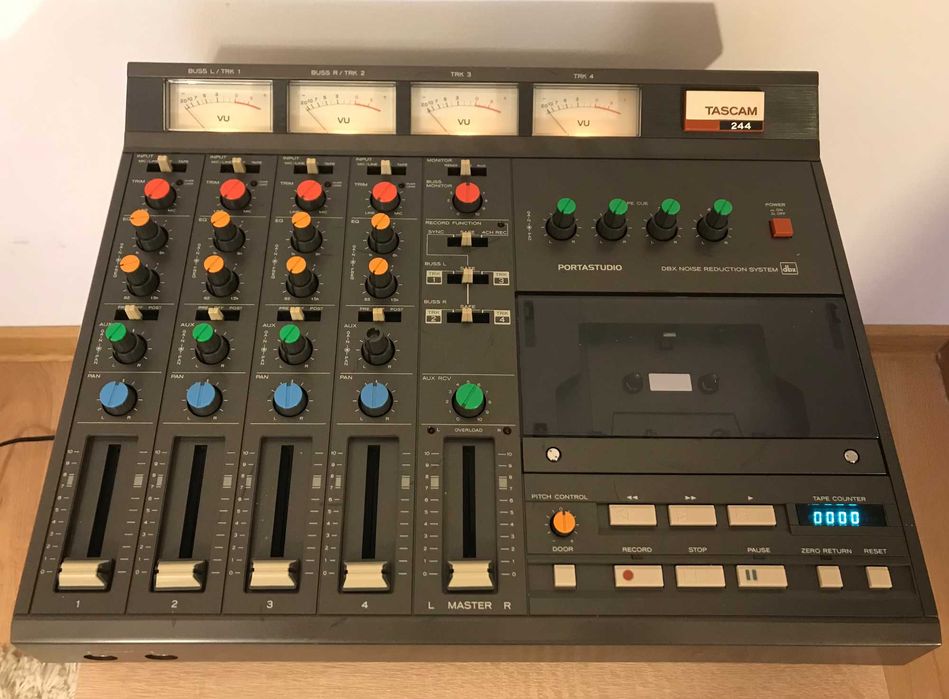 Vand Deck Tascam 244