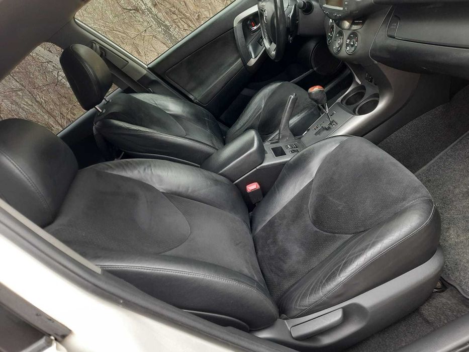 TOYOTA RAV 4 III, automata