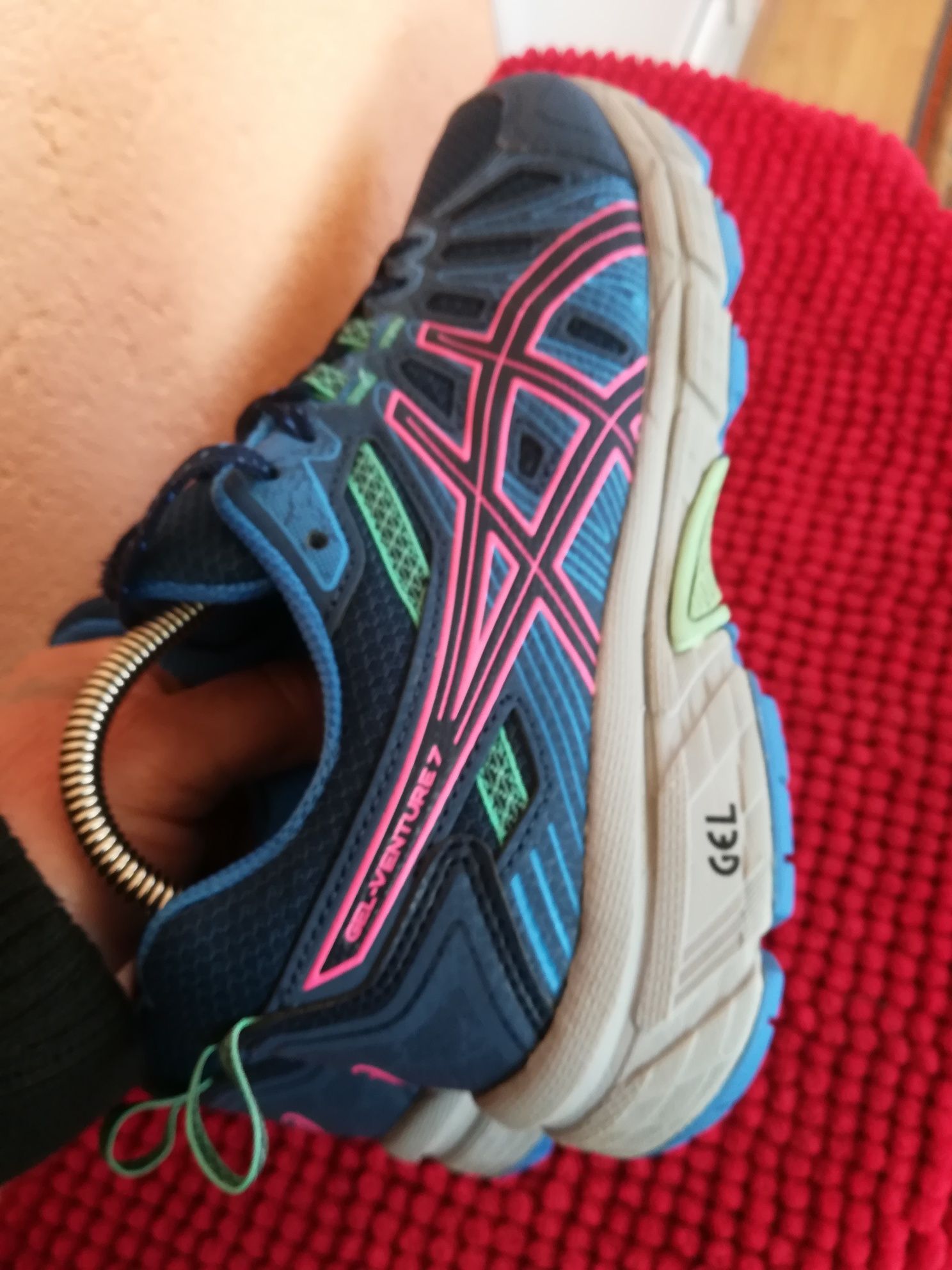 Adidași Asics nr 38 dama