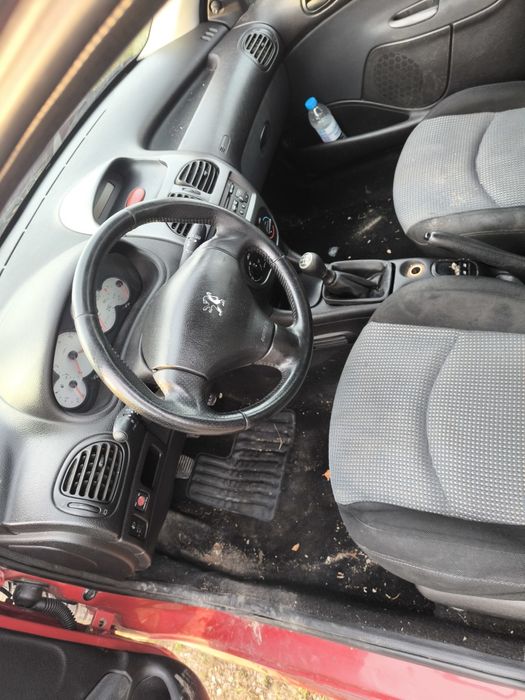 Пежо 206 На части 1,4 бензин